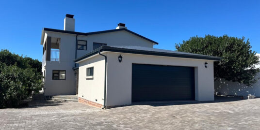 35 Geelhout Avenue, Stilbaai Wes