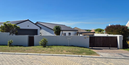 36 Main Road West, Stilbaai Wes