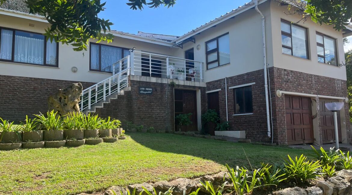 6 Van Riebeeck Street, Stilbaai-West (2)