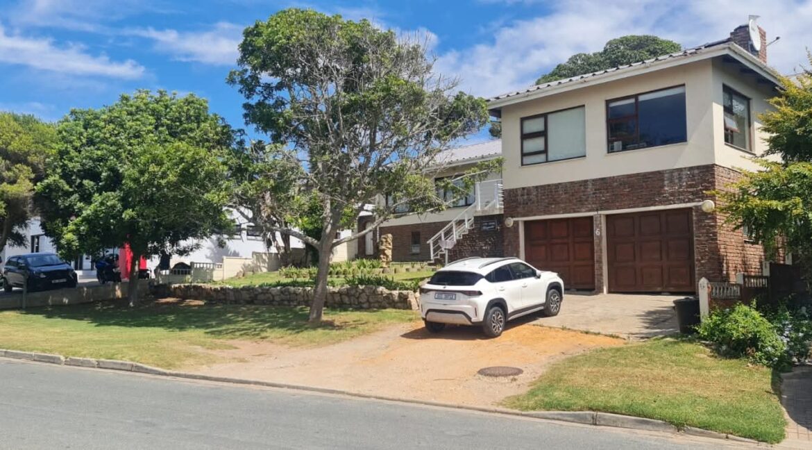 6 Van Riebeeck Street, Stilbaai-West (4)