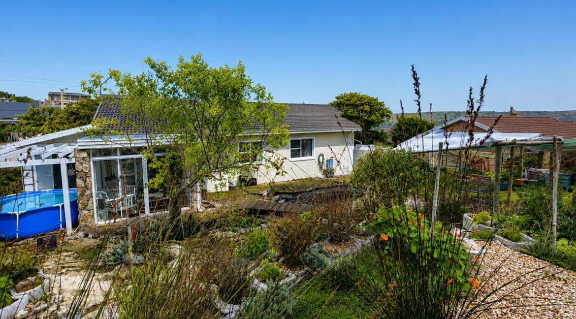 11 Bergroos Drive, Stilbaai Heights, Stilbaai-West (3)