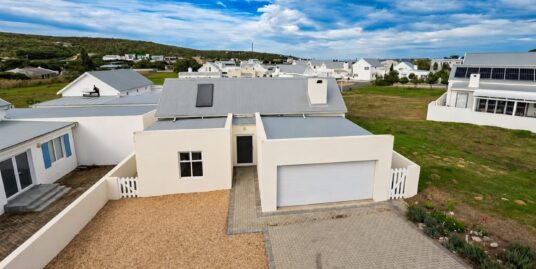 18 Lily Street, Stilbaai-West