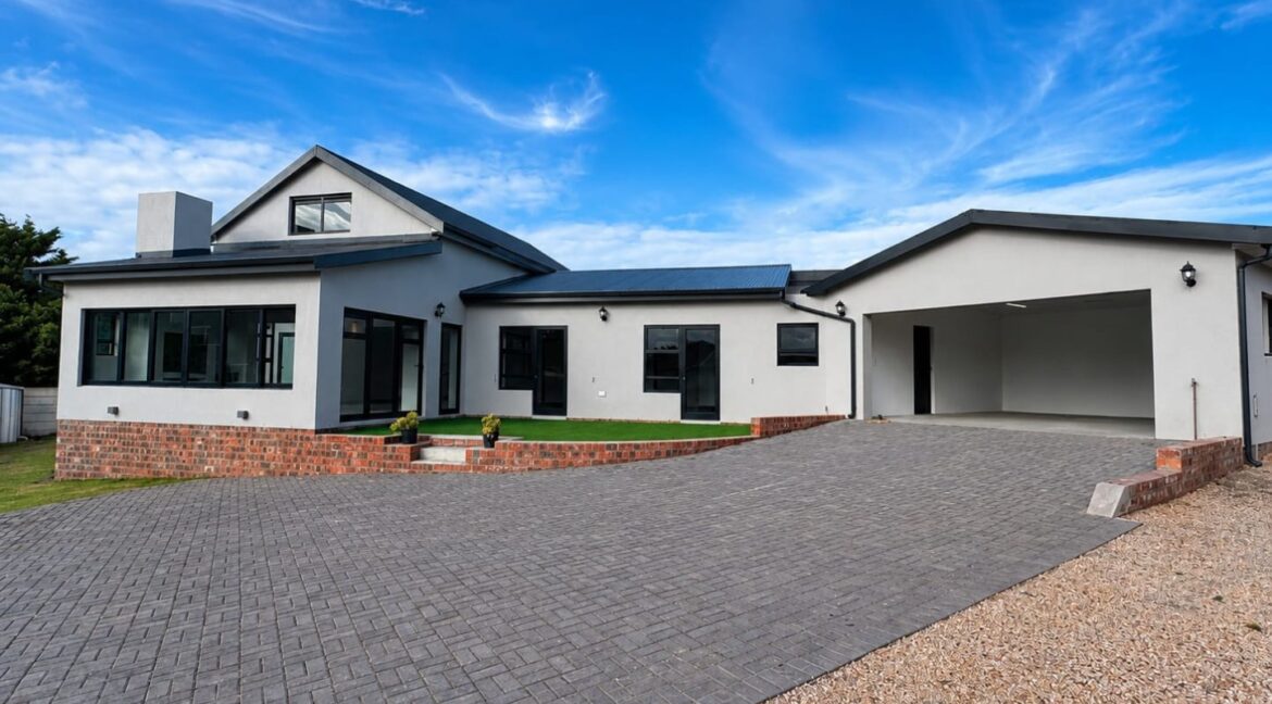 23 Geelhout Street, Stilbaai-West - JCA Properties (1)