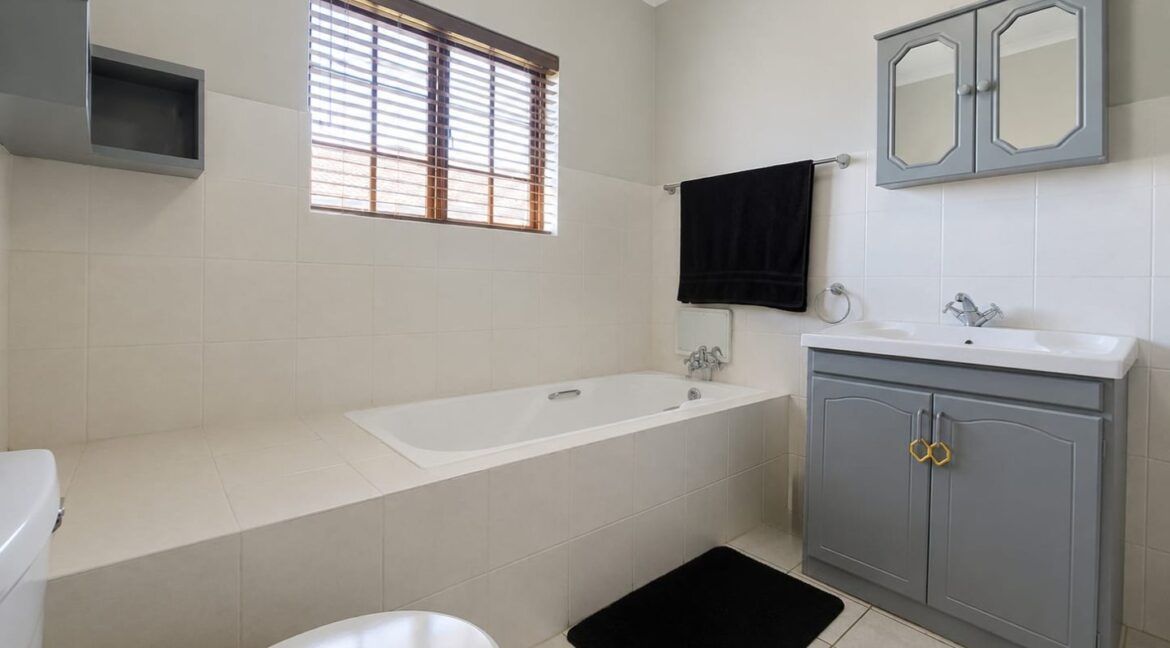 23 Lobelia Cresent, Stilbaai Heights - JCA Properties (14)