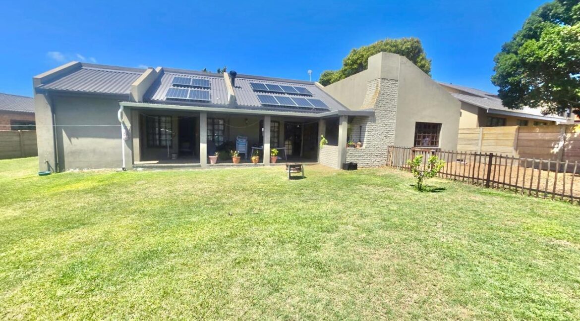 23 Lobelia Cresent, Stilbaai Heights - JCA Properties (21)