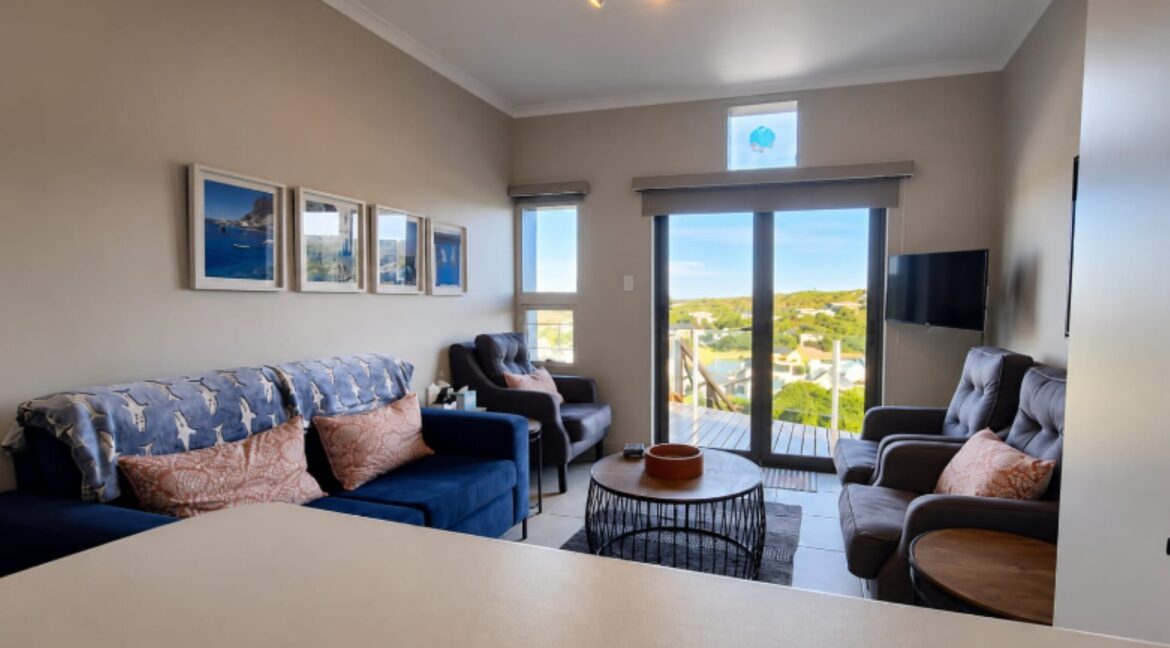 33 Erica Avenue, Stilbaai Heights, Stilbaai-West - JCA Properties (4)