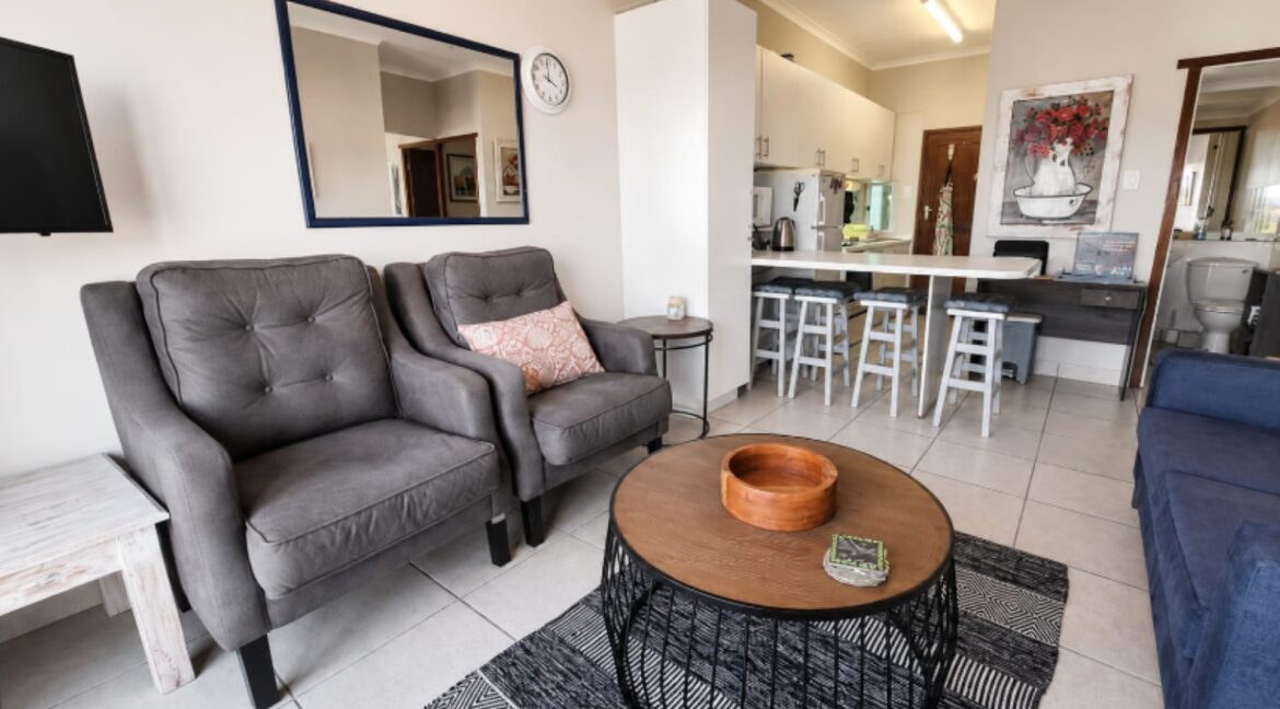 33 Erica Avenue, Stilbaai Heights, Stilbaai-West - JCA Properties (6)