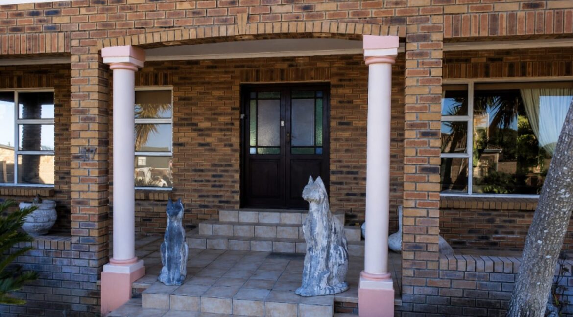 57 Kerk Street, Stilbaai-West - JCA Properties (3)