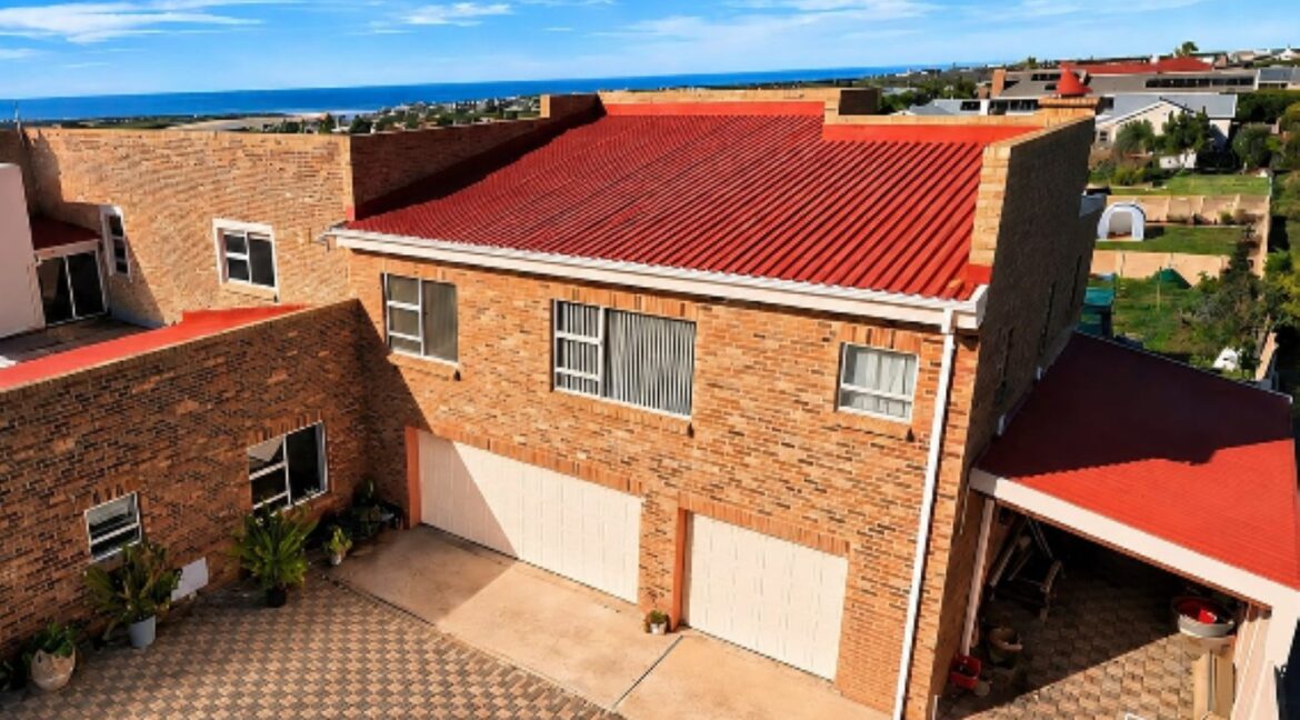 57 Kerk Street, Stilbaai-West - JCA Properties (5)