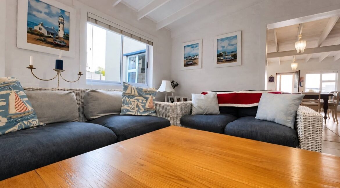 6 Duinebessie Street, Stilbaai West - JCA Properties (10)