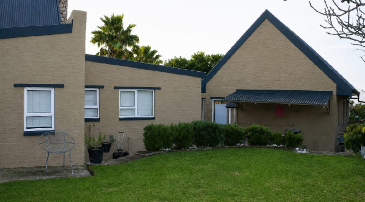6 Duinebessie Street, Stilbaai West - JCA Properties (30)