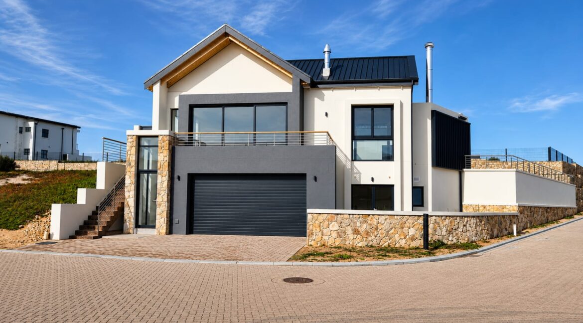 76 Preekstoel Beach Estate, Stilbaai-East JCA Properties (2)