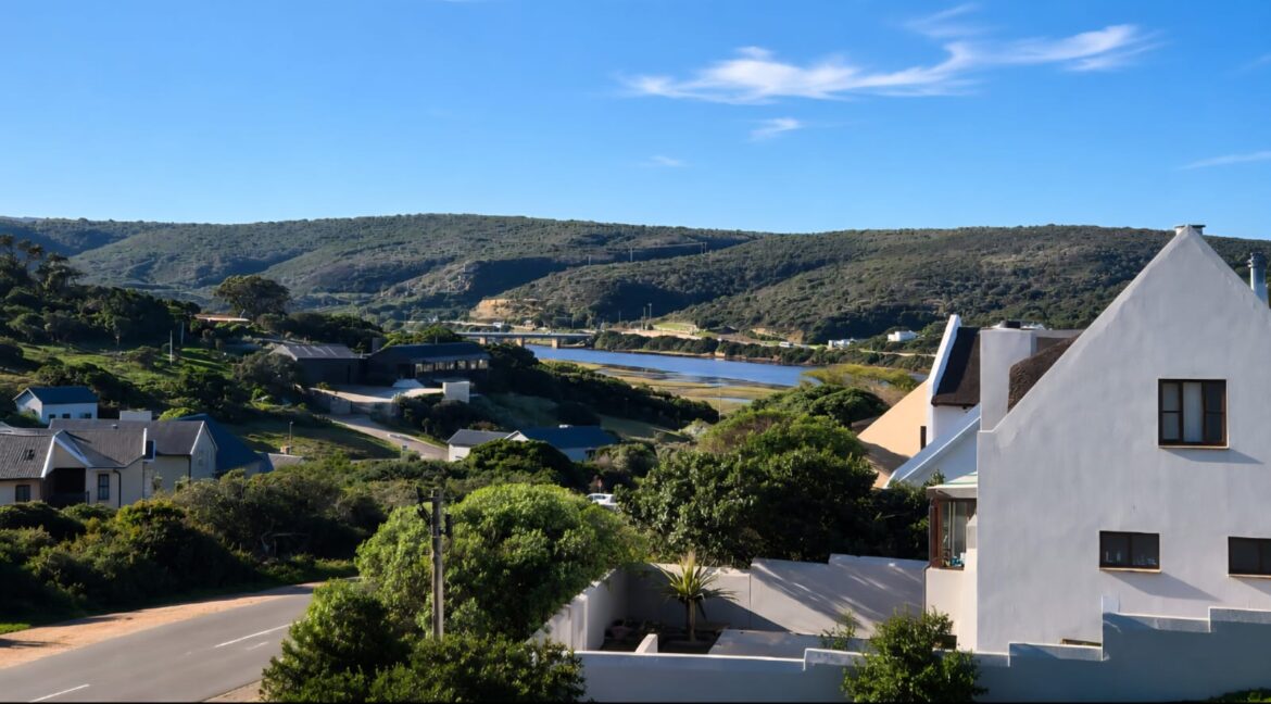 9 Rossouw Avenue - Stilbaai - JCA Properties (3)
