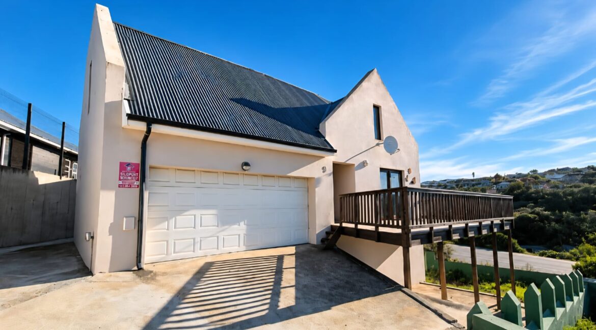 9 Rossouw Avenue - Stilbaai - JCA Properties (4)