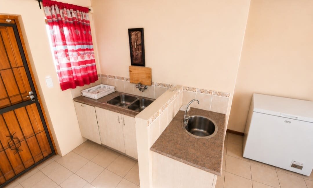 9 Rossouw Avenue - Stilbaai - JCA Properties (9)