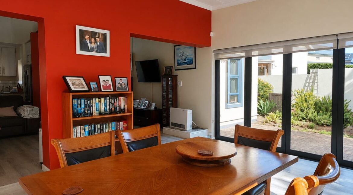 29 Paradyskloof Road -Stilbaai-West - JCA Properties (27)