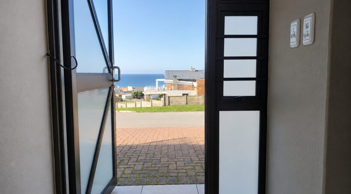 33 Voëlklip Ave in Jongensfontein - JCA Properties (3)