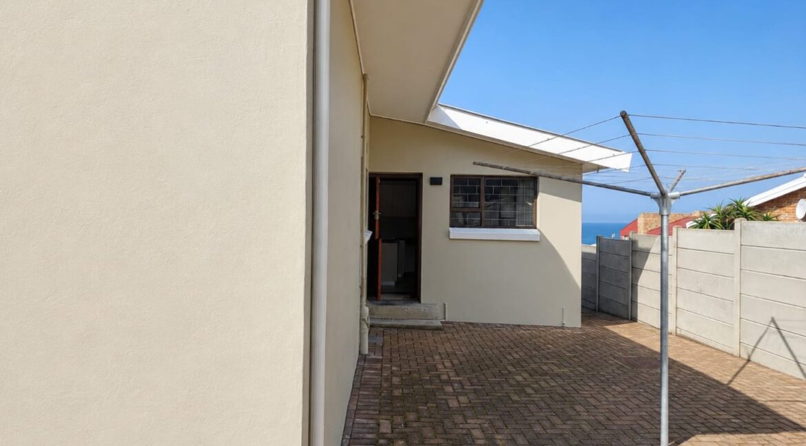 33 Voëlklip Ave in Jongensfontein - JCA Properties (51)