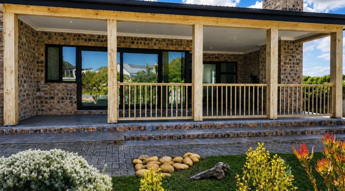 4 Klapperbos Cresent - Stilbaai-West - JCA Properties (45)