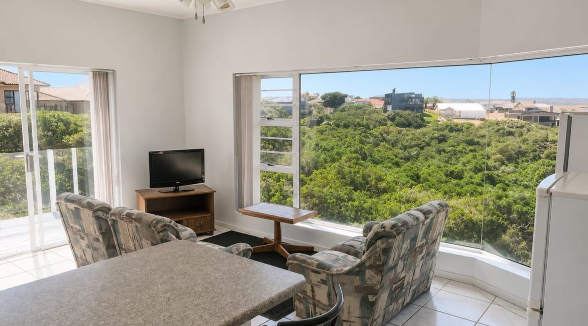 40 Kerk Street, Stilbaai-West (23)