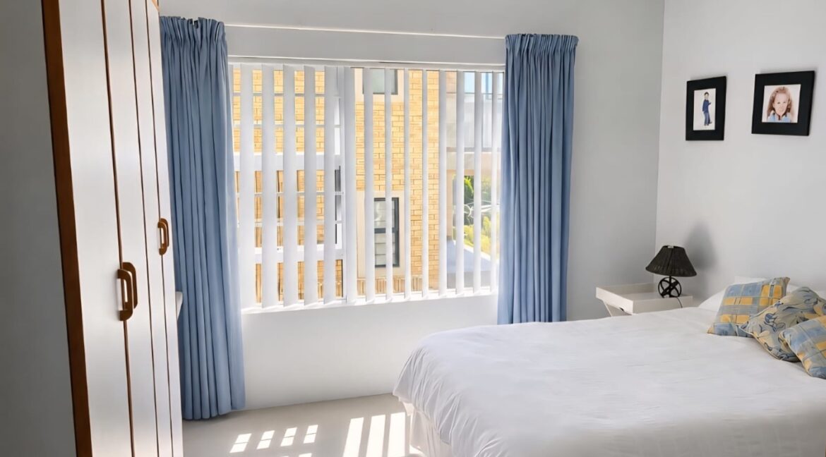 40 Kerk Street, Stilbaai-West (29)