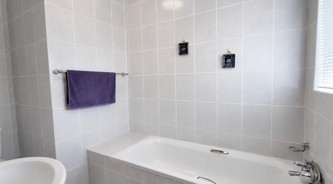 40 Kerk Street, Stilbaai-West (30)
