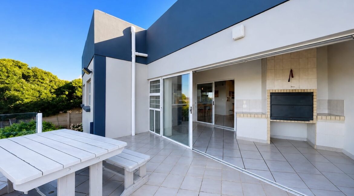 40 Kerk Street, Stilbaai-West (4)
