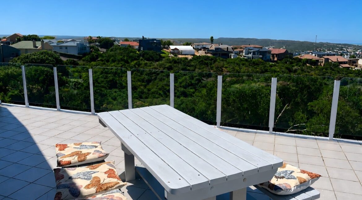 40 Kerk Street, Stilbaai-West (5)