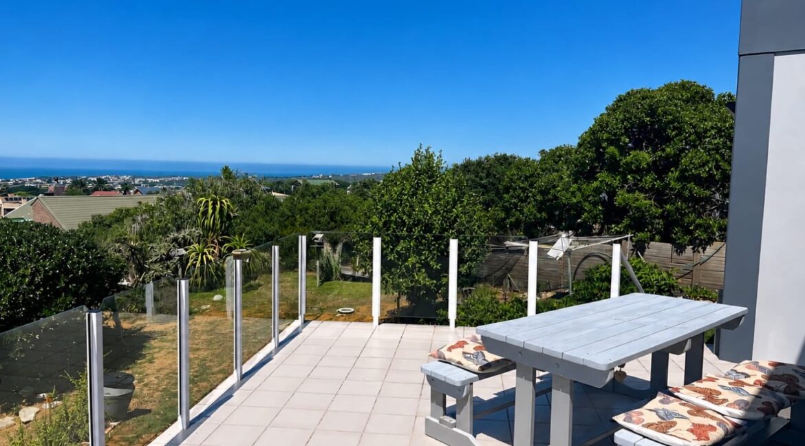 40 Kerk Street, Stilbaai-West (6)