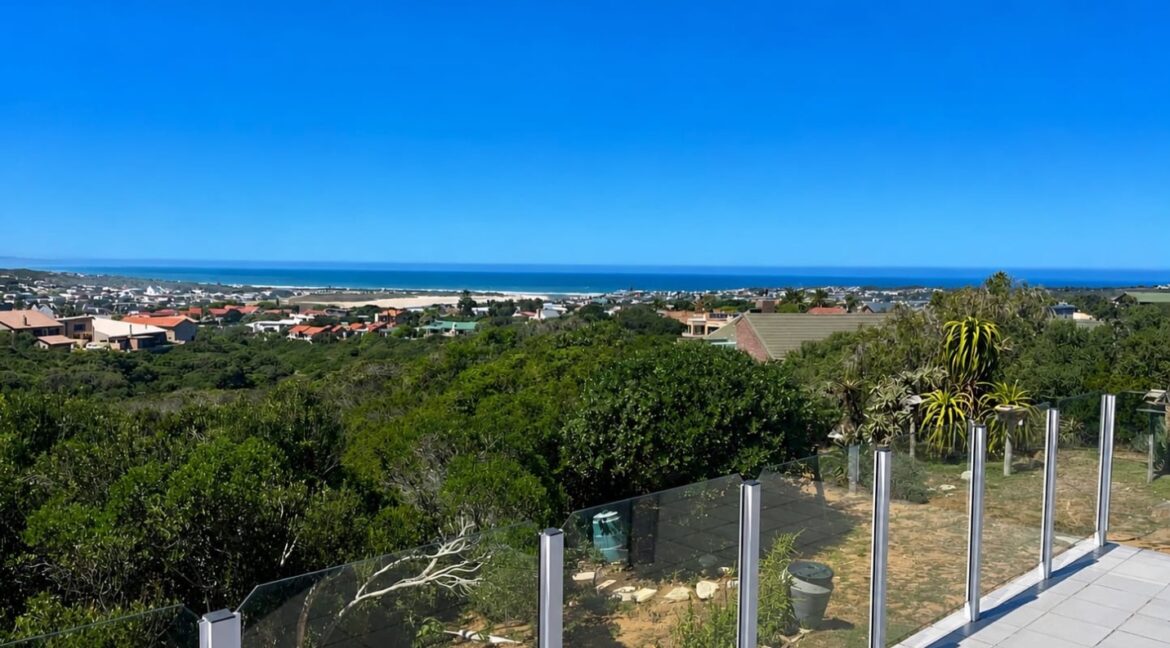 40 Kerk Street, Stilbaai-West (8)