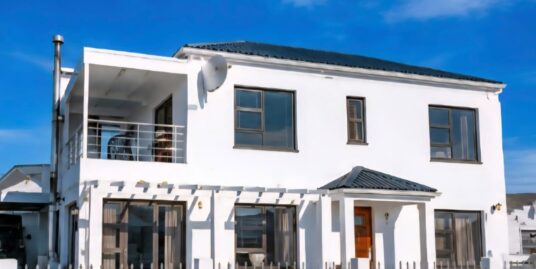 7 Paling Cresent. Stilbaai-West