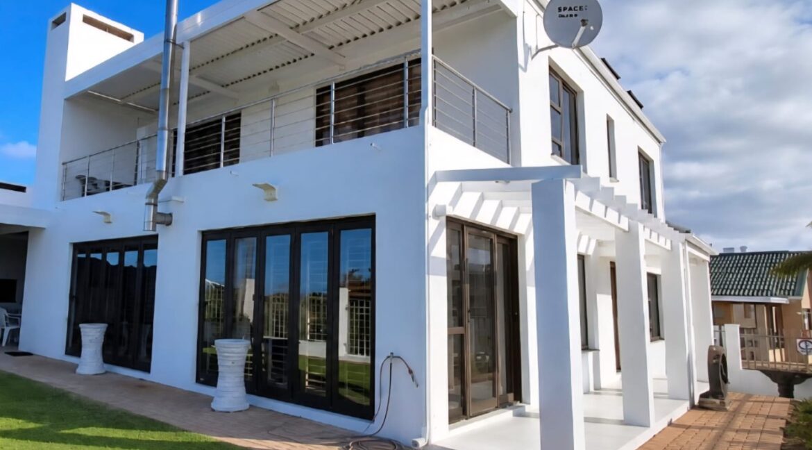 7 paling Cresent - Stilbaai-West - JCA Properties (3)
