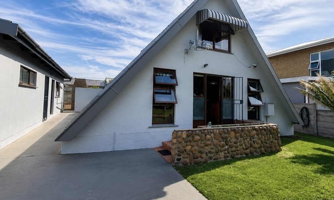 48 Albatros Str, Stilbaai-West - JCA Properties (1)